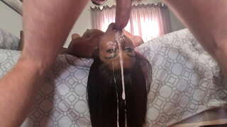 ���ေမဲ့တန်ဆာဇောက်ထိုး facefuck