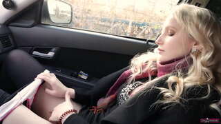 Student fata tipa tare ca ea cums după masturbeaza pasarica ei.