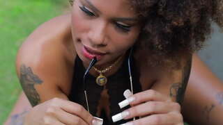 Bunduda gostosa sentou multe sur la infano.