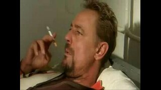 Gulang na lalaki kantutan ng bata