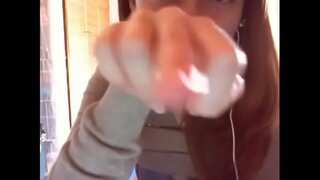 Siz hukmronlik qilishga va menga yomon munosabatda bo&#039;lishga tayyormisiz? Meni ko&#039;ring, cho&#039;chqa men kuta olmayman